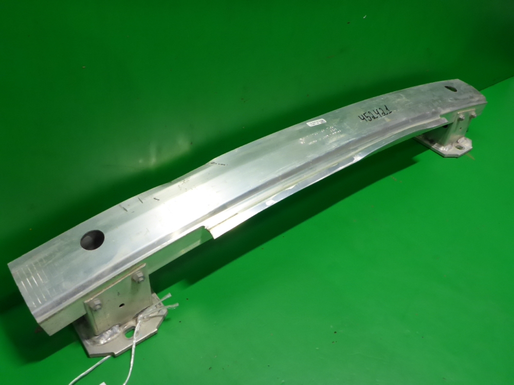 Усилитель заднего бампера