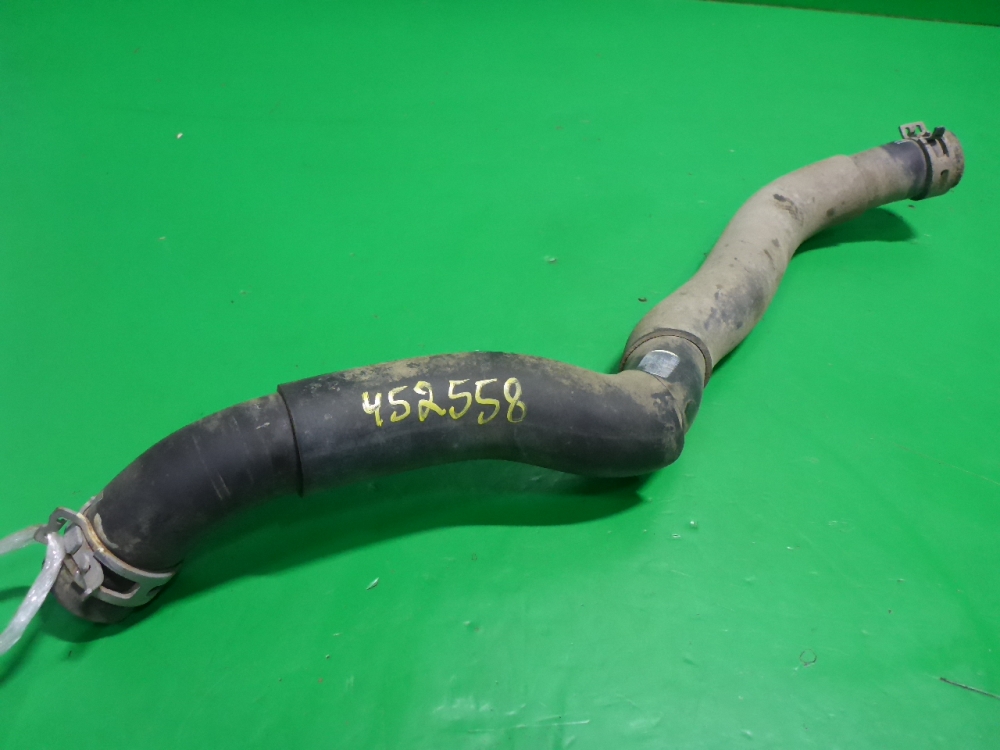 Патрубок отопителя