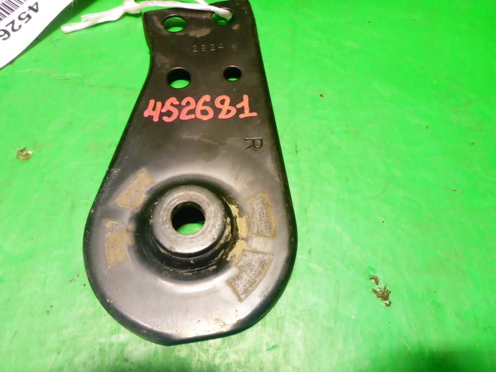 Кронштейн (сопут. товар)