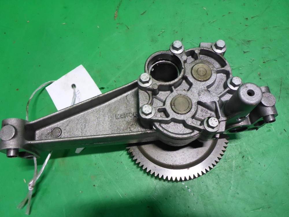 Насос масляный