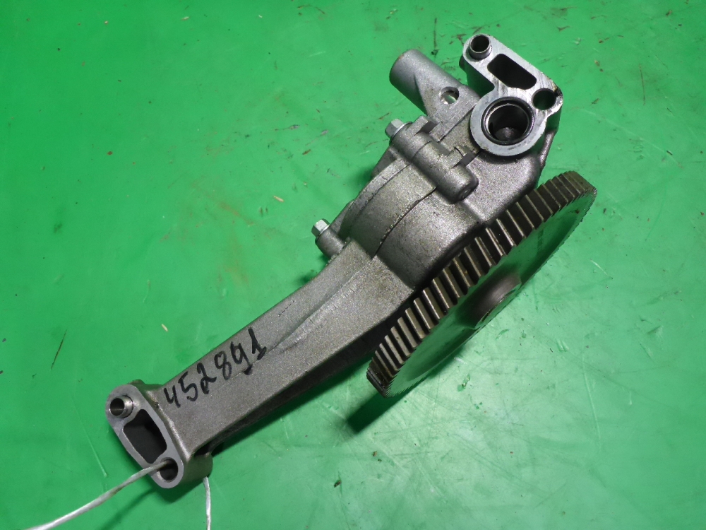 Насос масляный