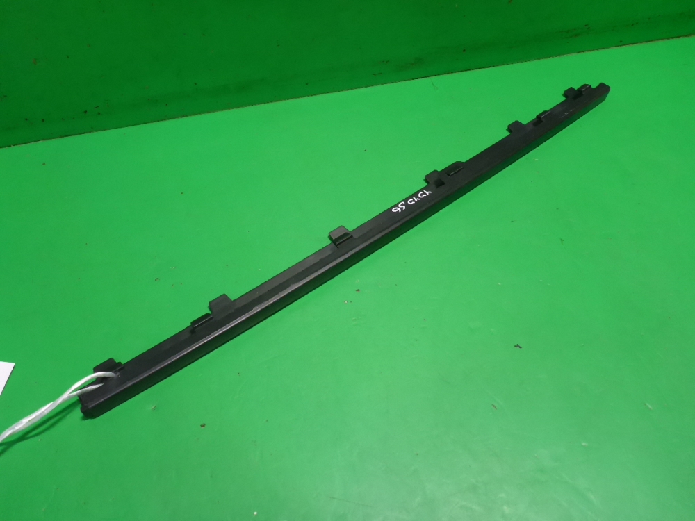 Накладка переднего бампера