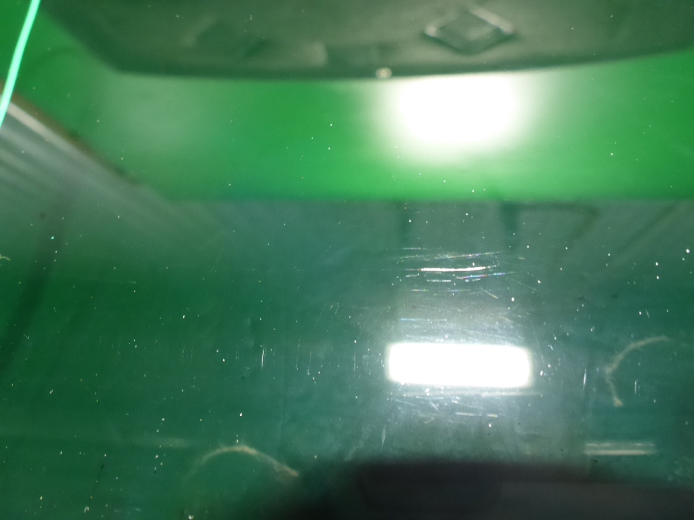 Стекло двери задней правой