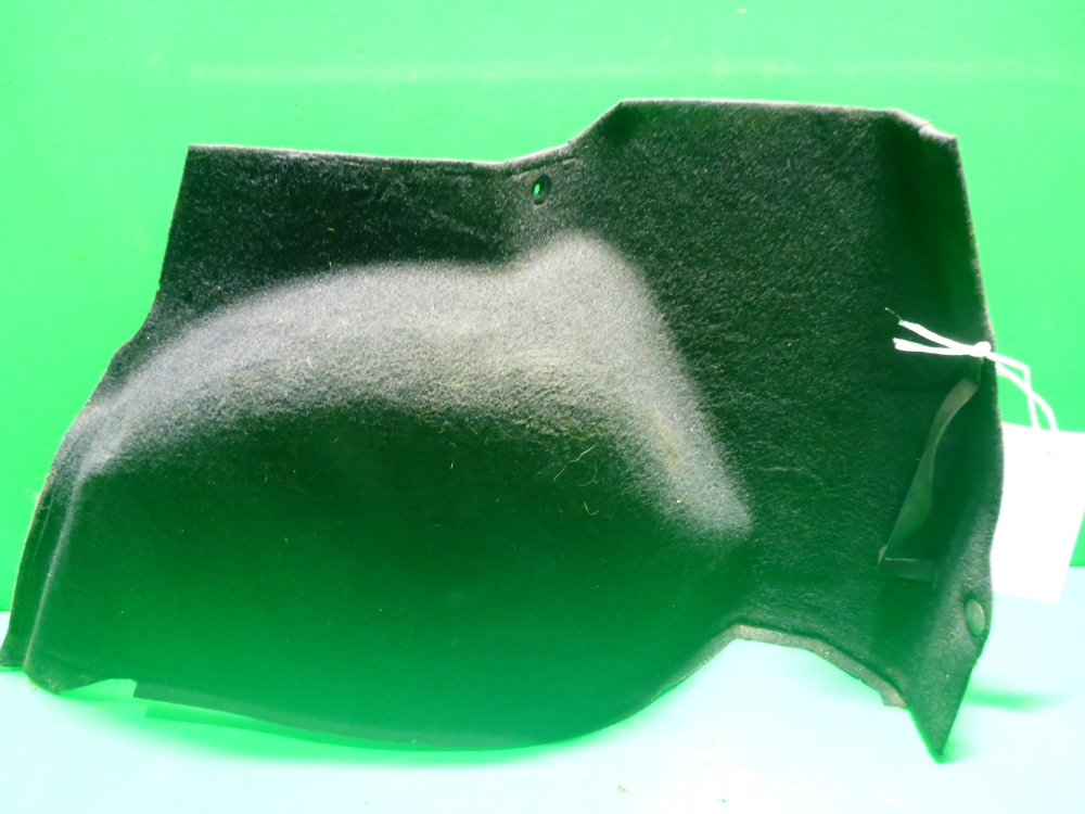 Обшивка багажника