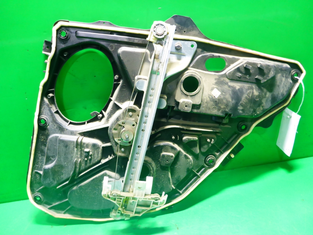 Стеклоподъемник механ. задний левый