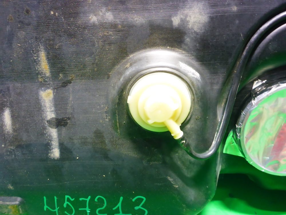 Бак топливный