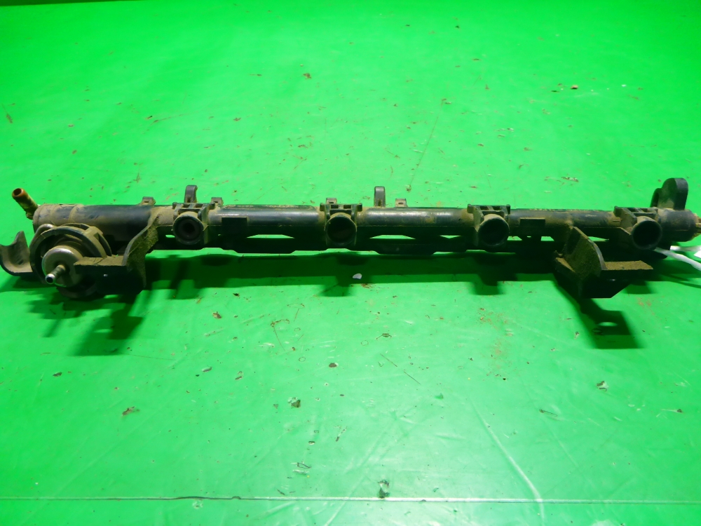 Рейка топливная (рампа)