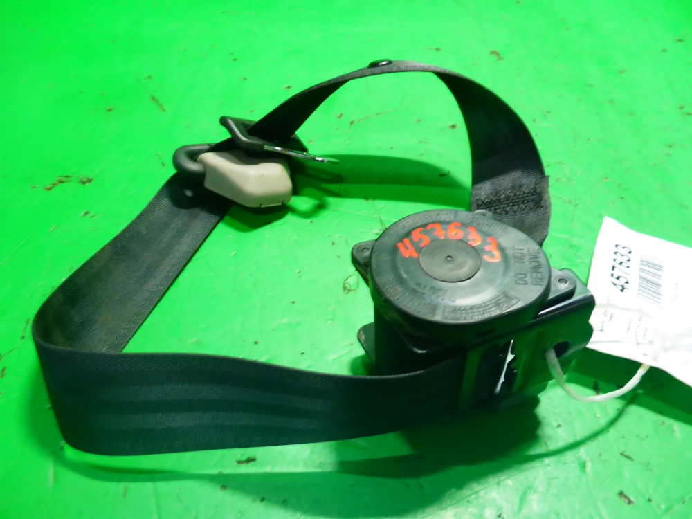 Ремень безопасности