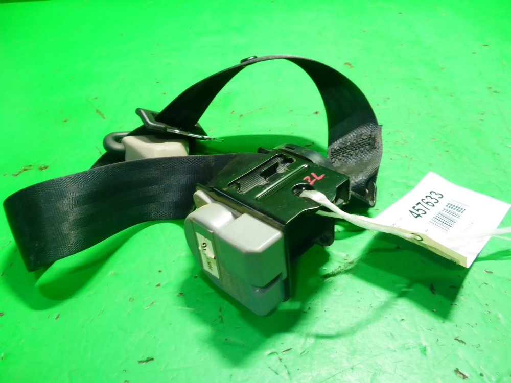 Ремень безопасности