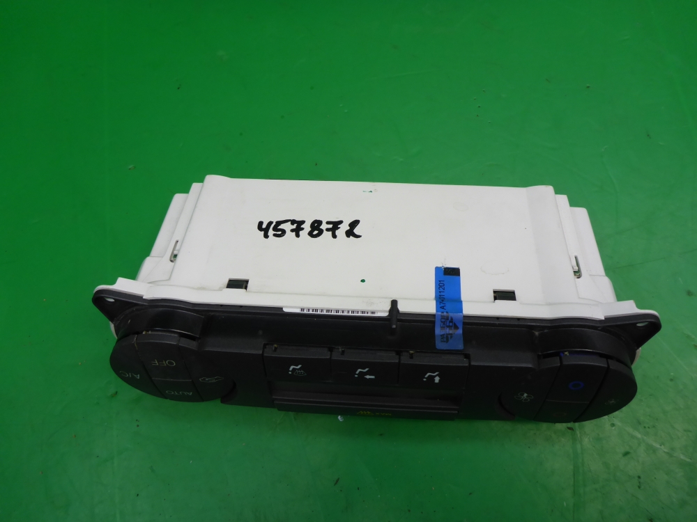 Блок управления климатической установкой