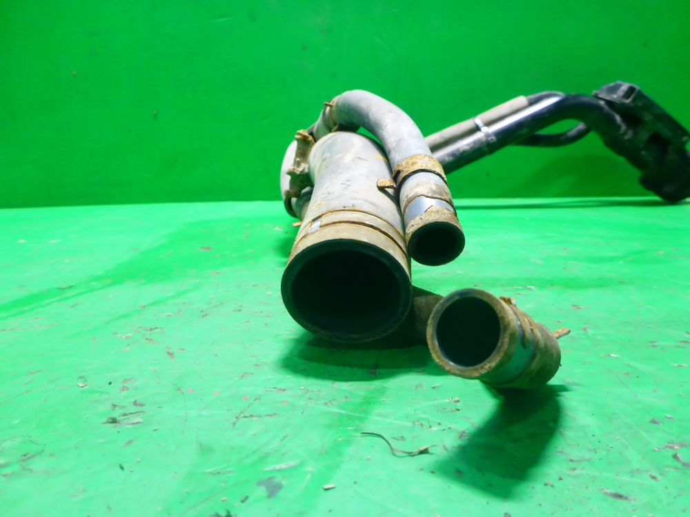 Горловина топливного бака