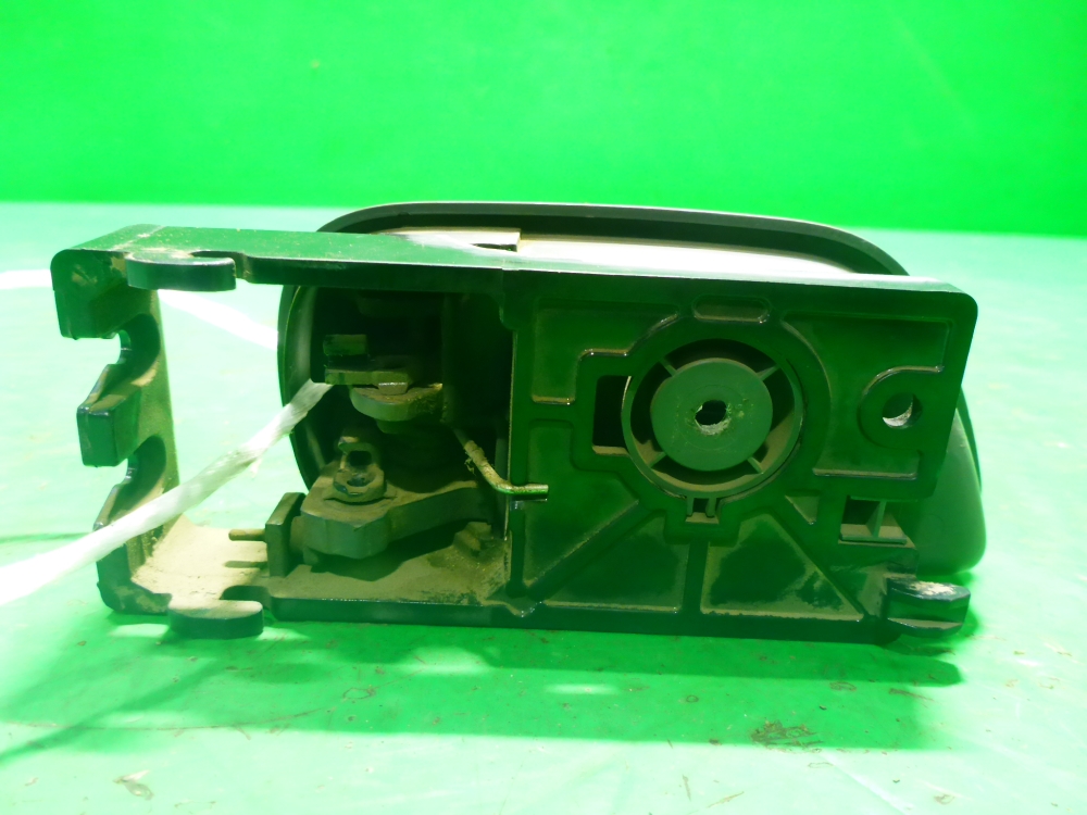 Ручка двери передней внутренняя правая