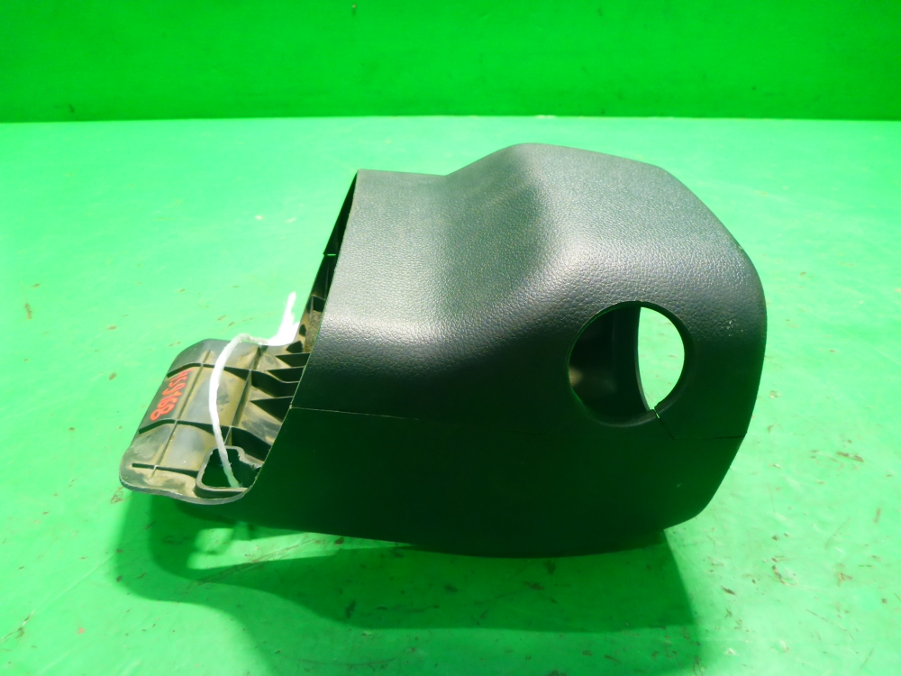 Кожух рулевой колонки