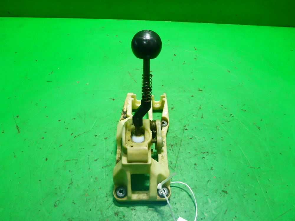 Кулиса МКПП / АКПП