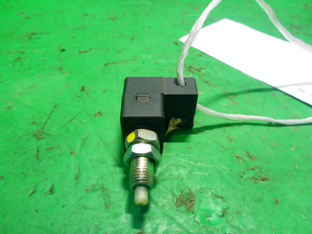 Датчик включения стопсигнала