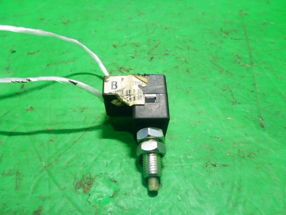 Датчик включения стопсигнала