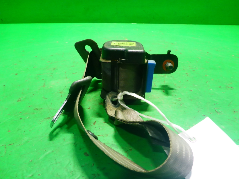 Ремень безопасности