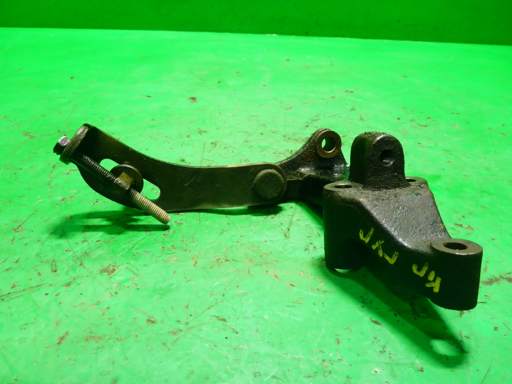 Кронштейн ГУР