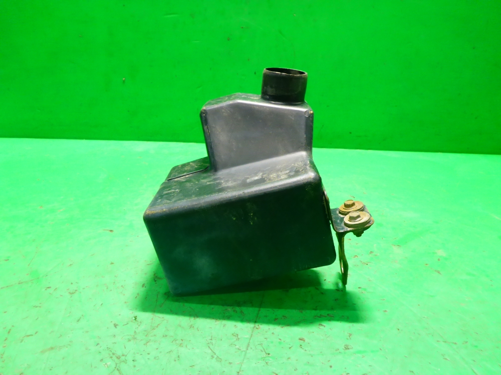 Резонатор воздушного фильтра