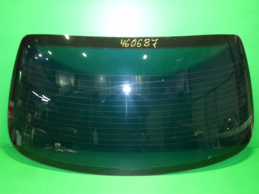 Стекло заднее