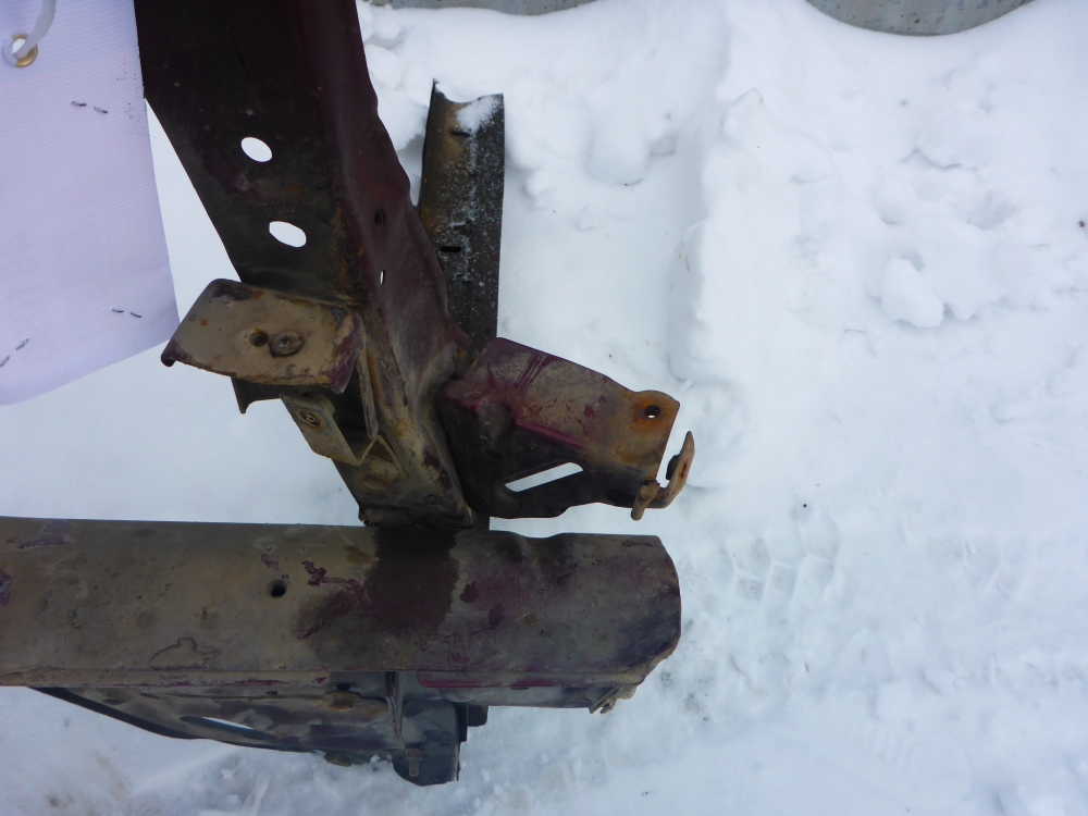 Лонжерон передний правый