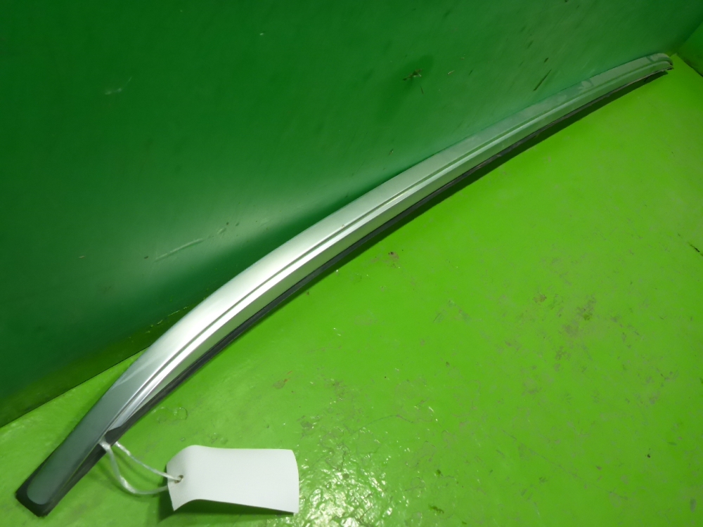 Рейлинг (релинг) левый (планка на крышу)