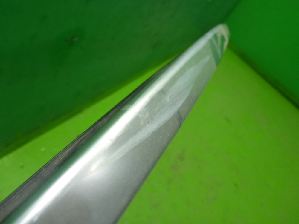 Рейлинг (релинг) левый (планка на крышу)