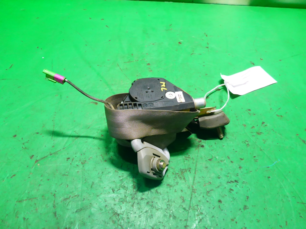 Ремень безопасности с пиропатроном