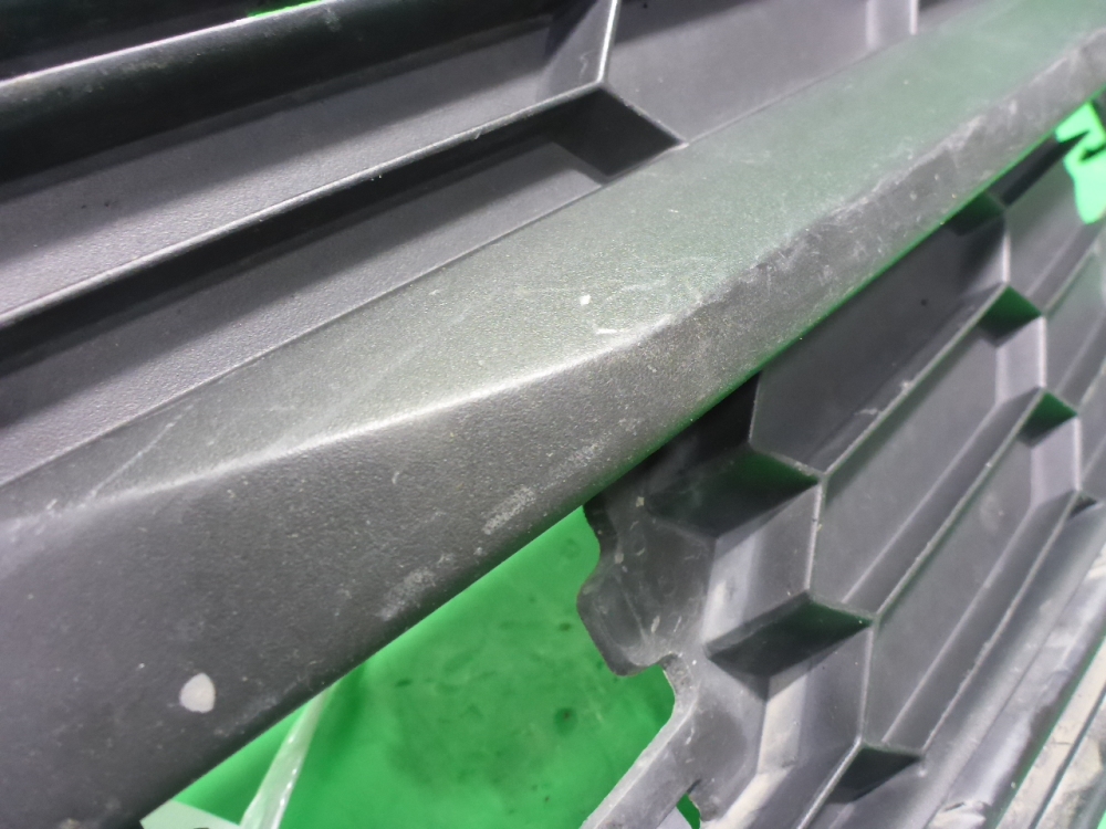 Решетка в бампер правая