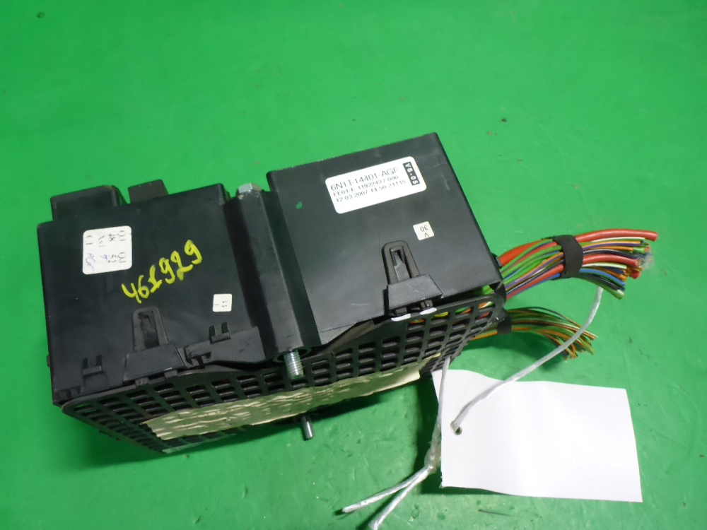 Блок предохранителей