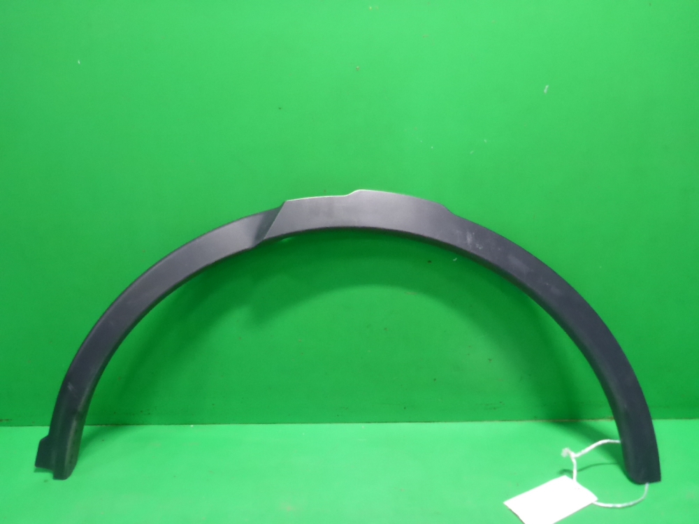 Накладка заднего крыла левого