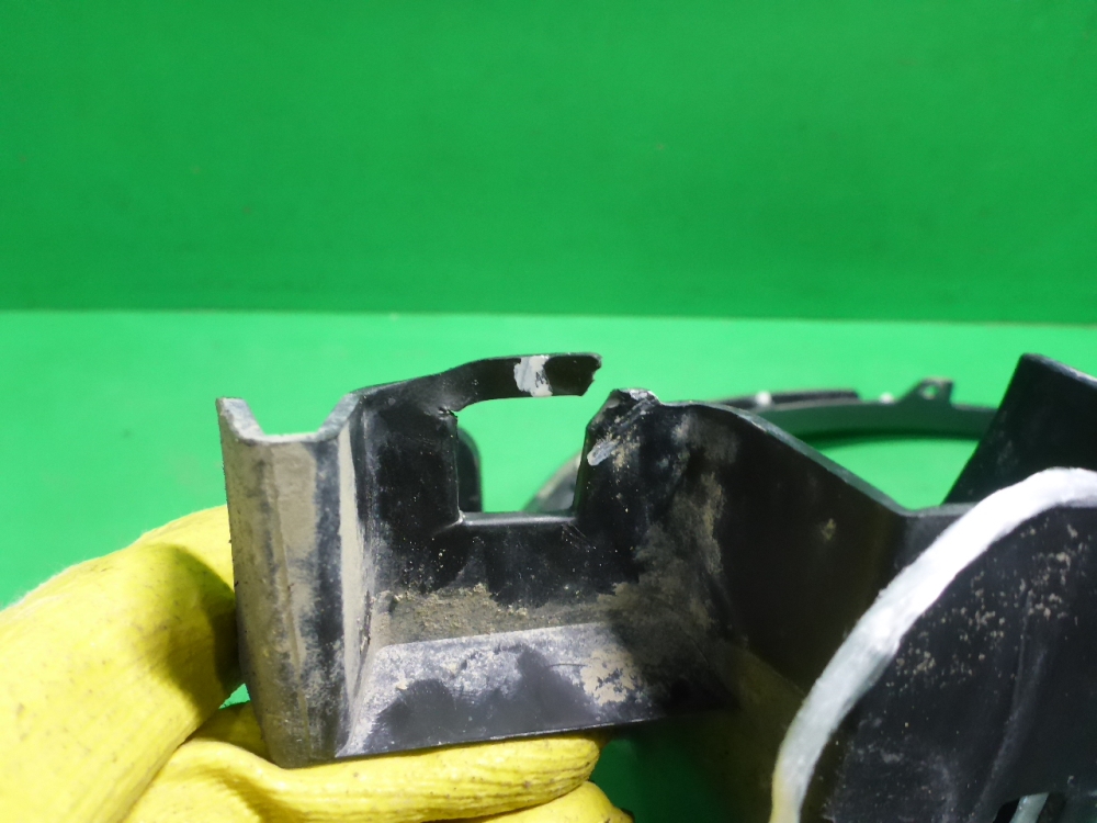 Накладка заднего крыла правого