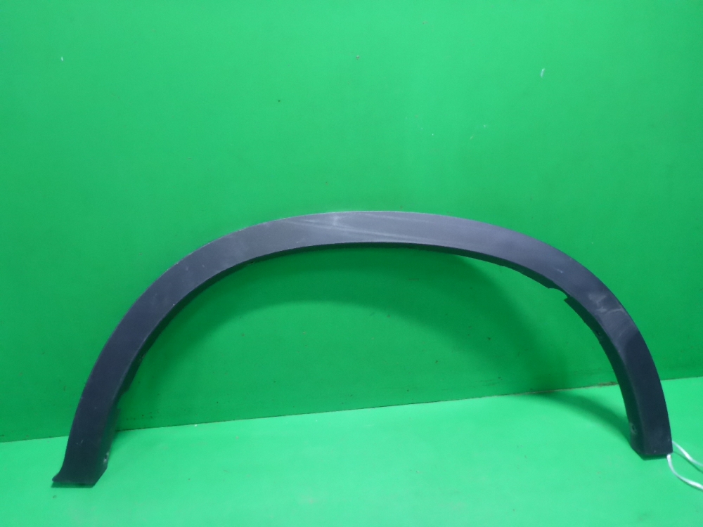 Накладка заднего крыла левого