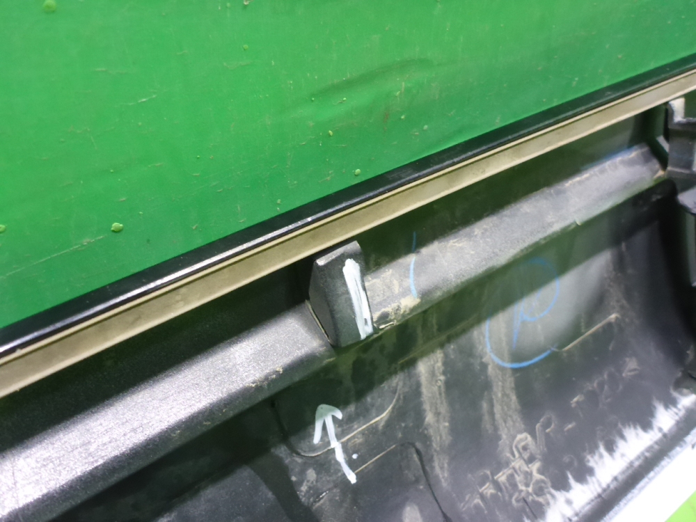 Накладка заднего бампера