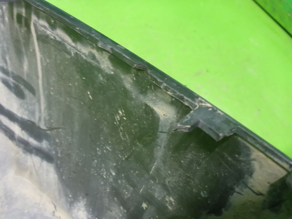 Бампер задний