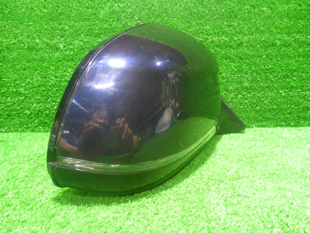 Зеркало правое электрическое