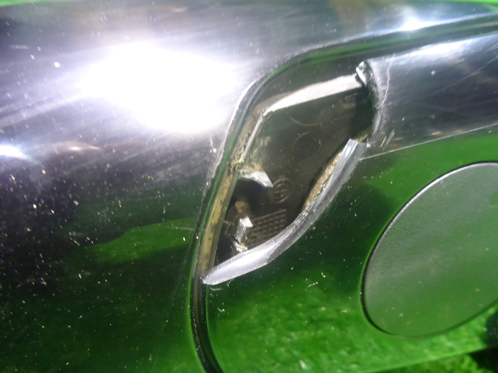 Зеркало правое электрическое