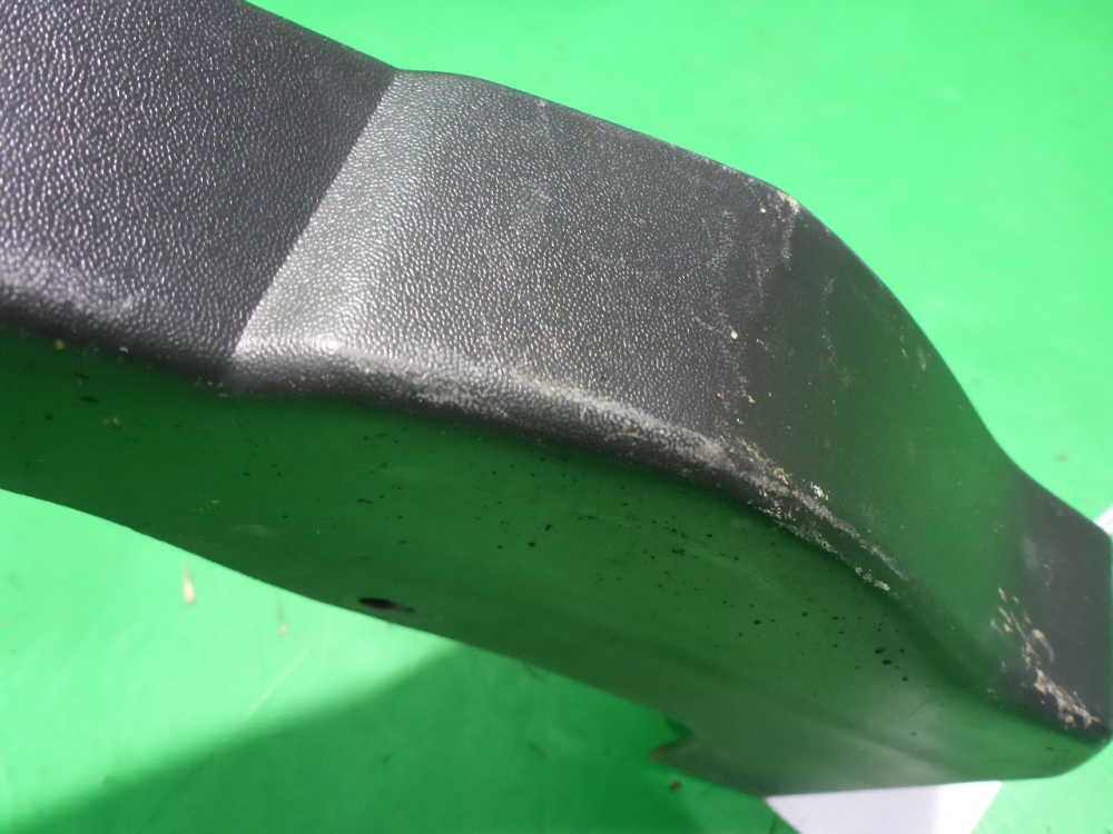 Накладка заднего крыла правого