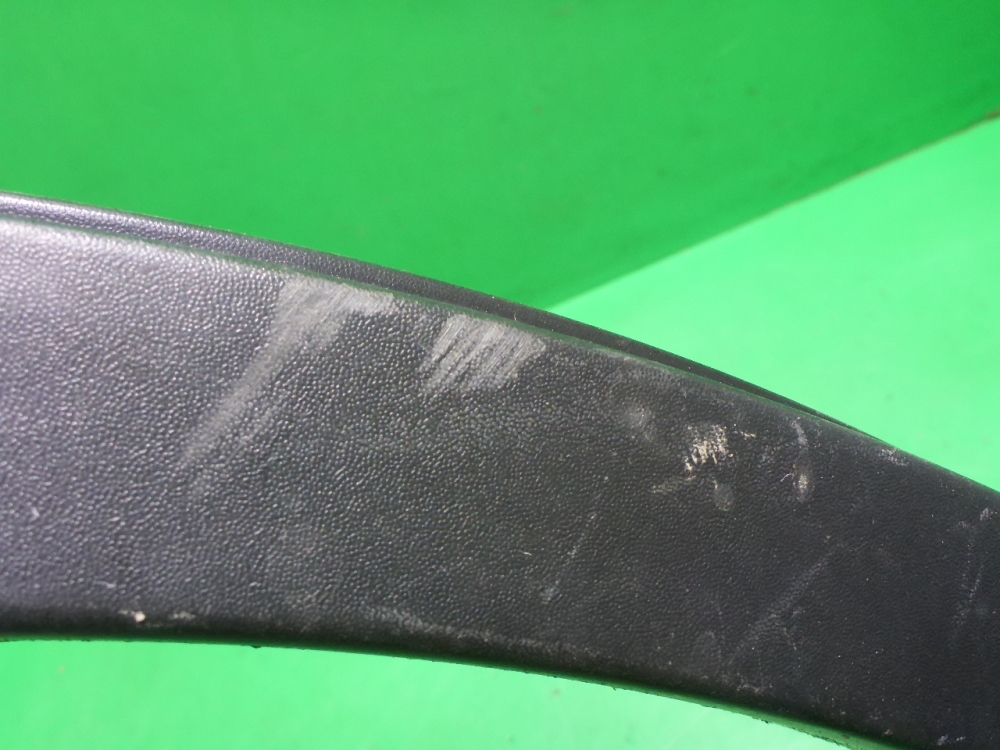 Накладка заднего крыла правого