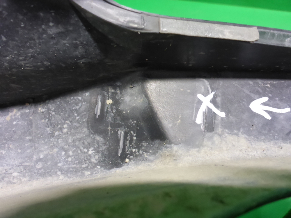 Накладка заднего крыла правого