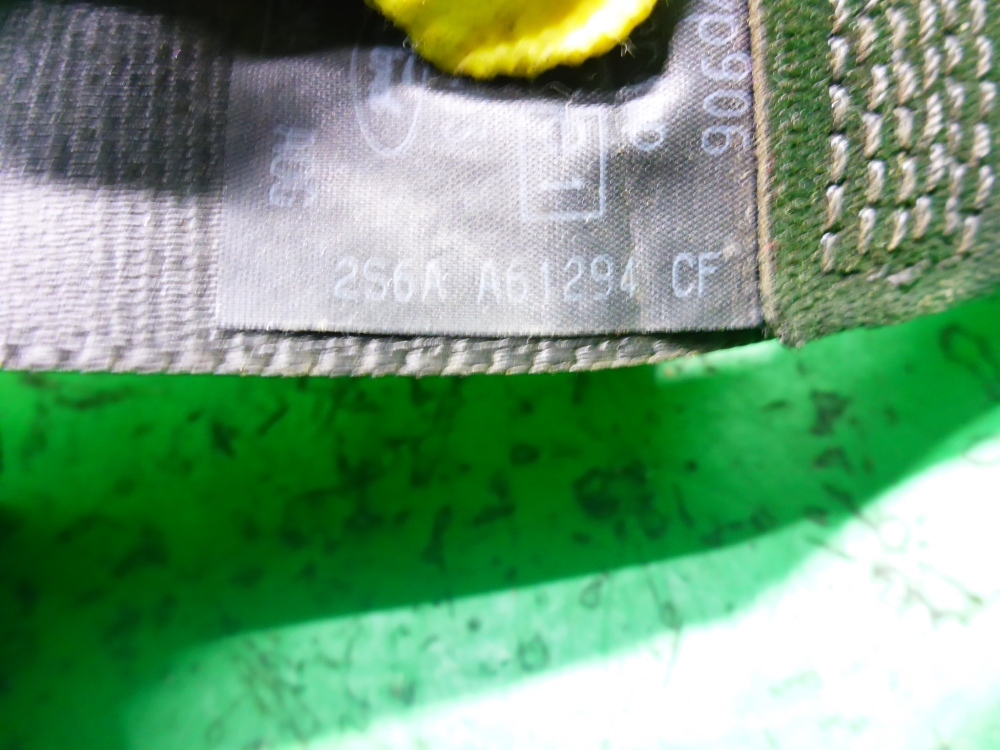 Ремень безопасности