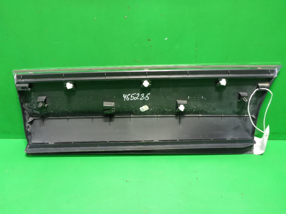 Накладка двери задней правой