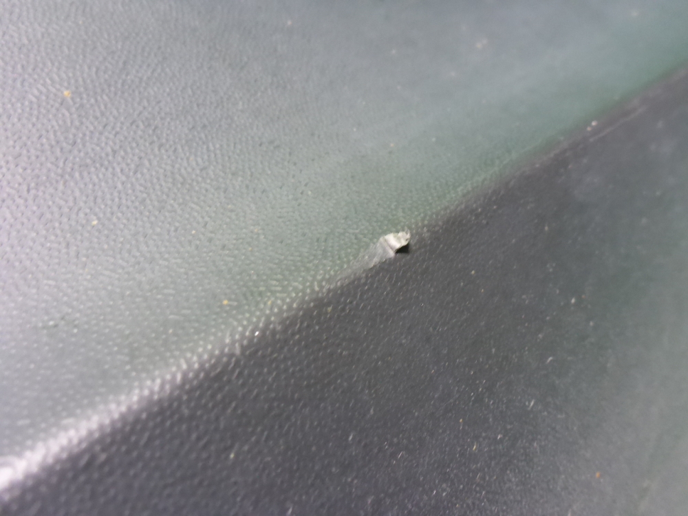 Накладка двери передней левой