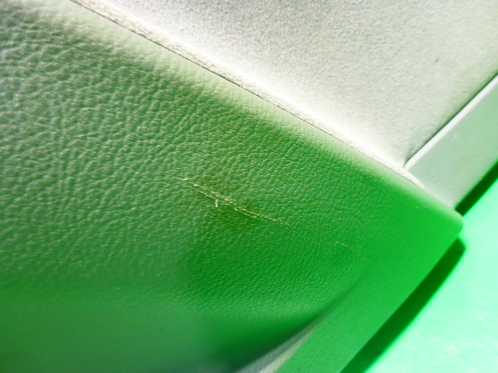 Обшивка двери задней правой