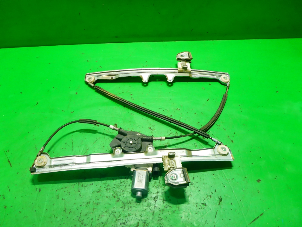 Стеклоподъемник электр. передний правый