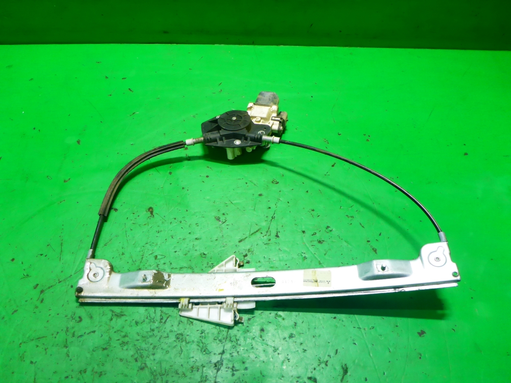 Стеклоподъемник электр. задний правый