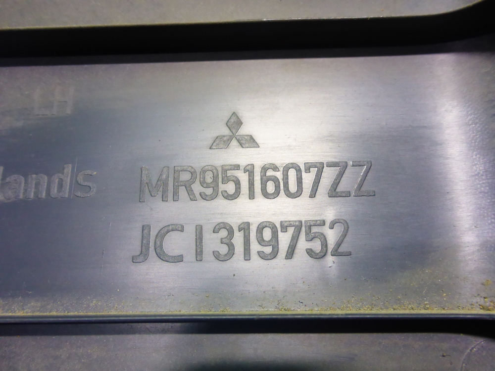 Обшивка стойки