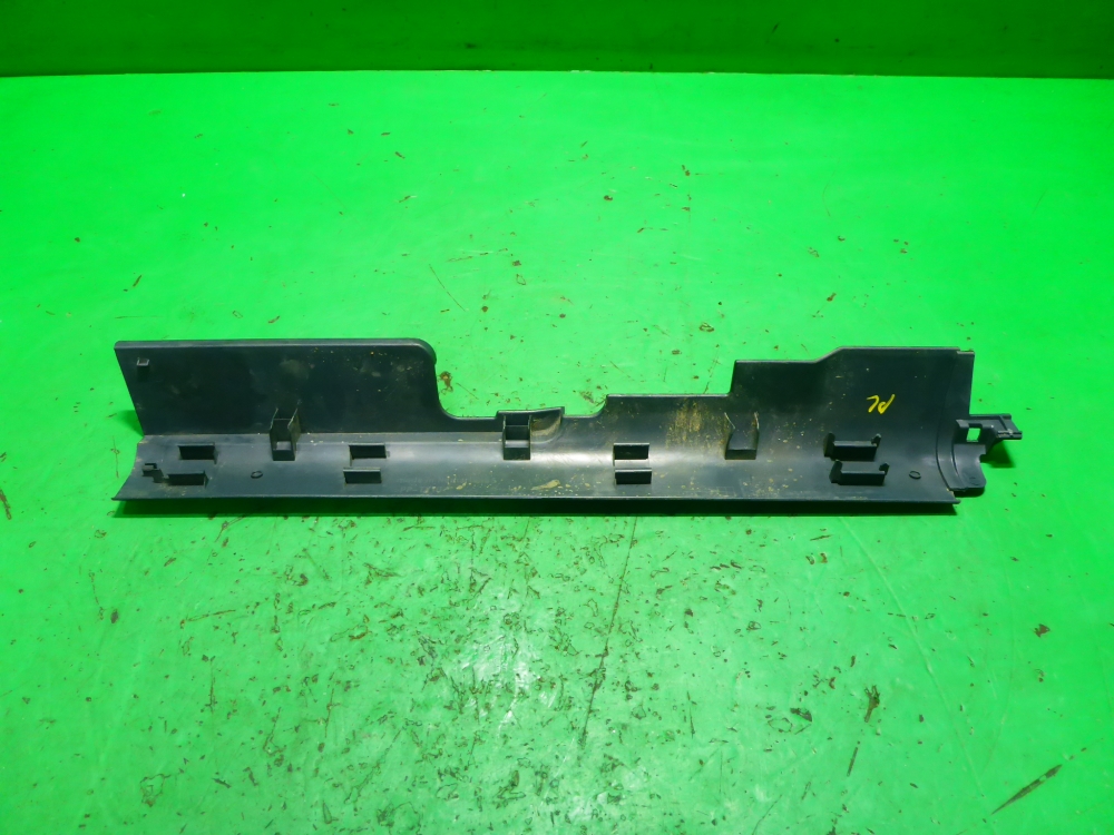 Накладка порога (внутренняя)