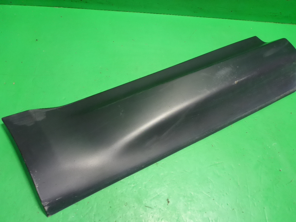Накладка двери задней правой