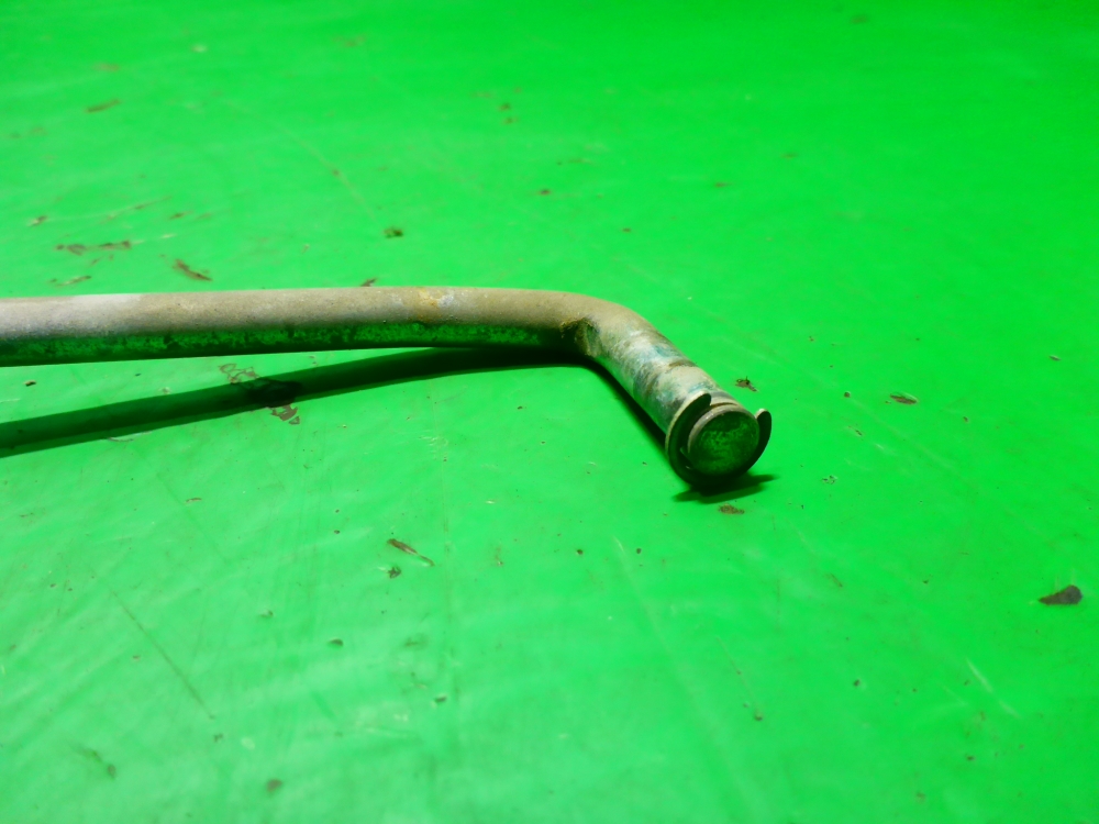 Держатель капота